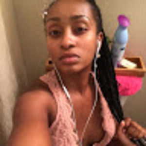 Meet your Posher, Aisha